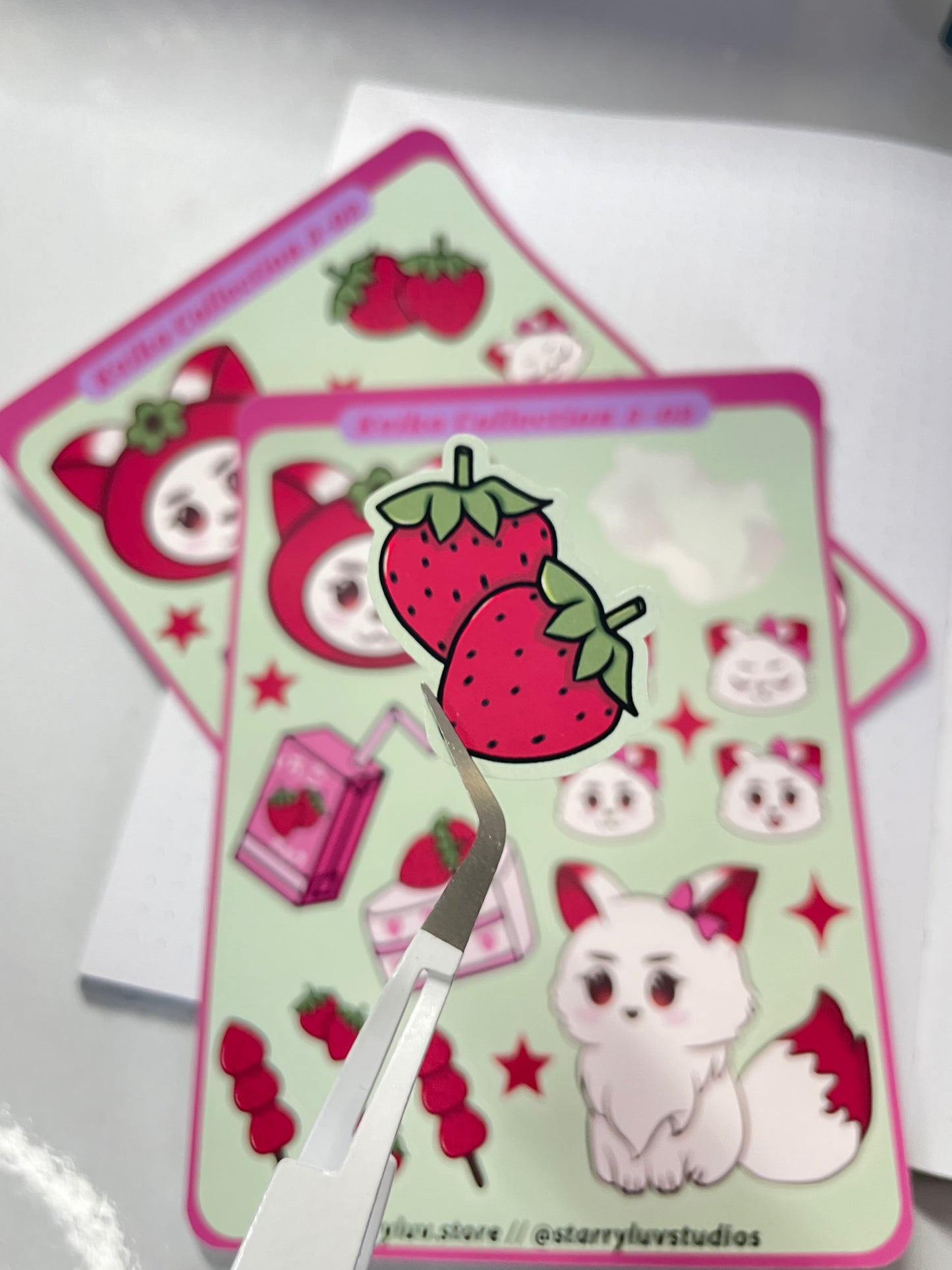 ROXY & Strawberry - Cute Stickers Sheet